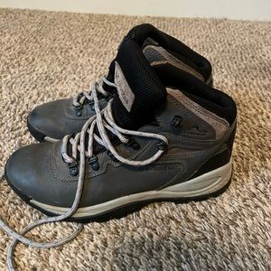 Women’s Columbia Hiking Boots
